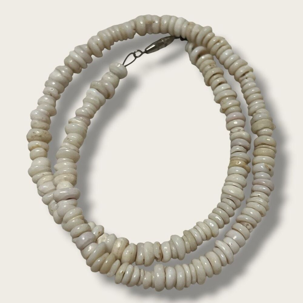 Vintage White Clam Shell Heishi Disc Bead Necklace Southwestern 15” - Picture 5 of 5